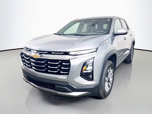 Used 2026 Chevrolet Equinox LT FWD image 5