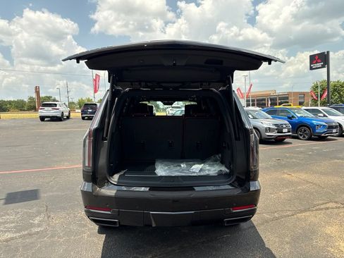 Used 2026 Cadillac Escalade Sport w/ Touring Package AWD/4WD image 8