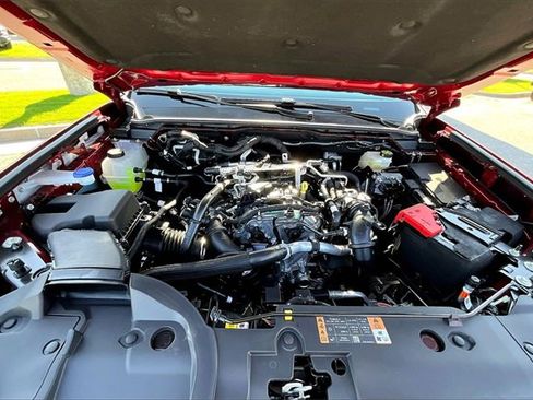 New 2025 Ford Ranger Lariat w/ FX4 Off-Road Package image 11