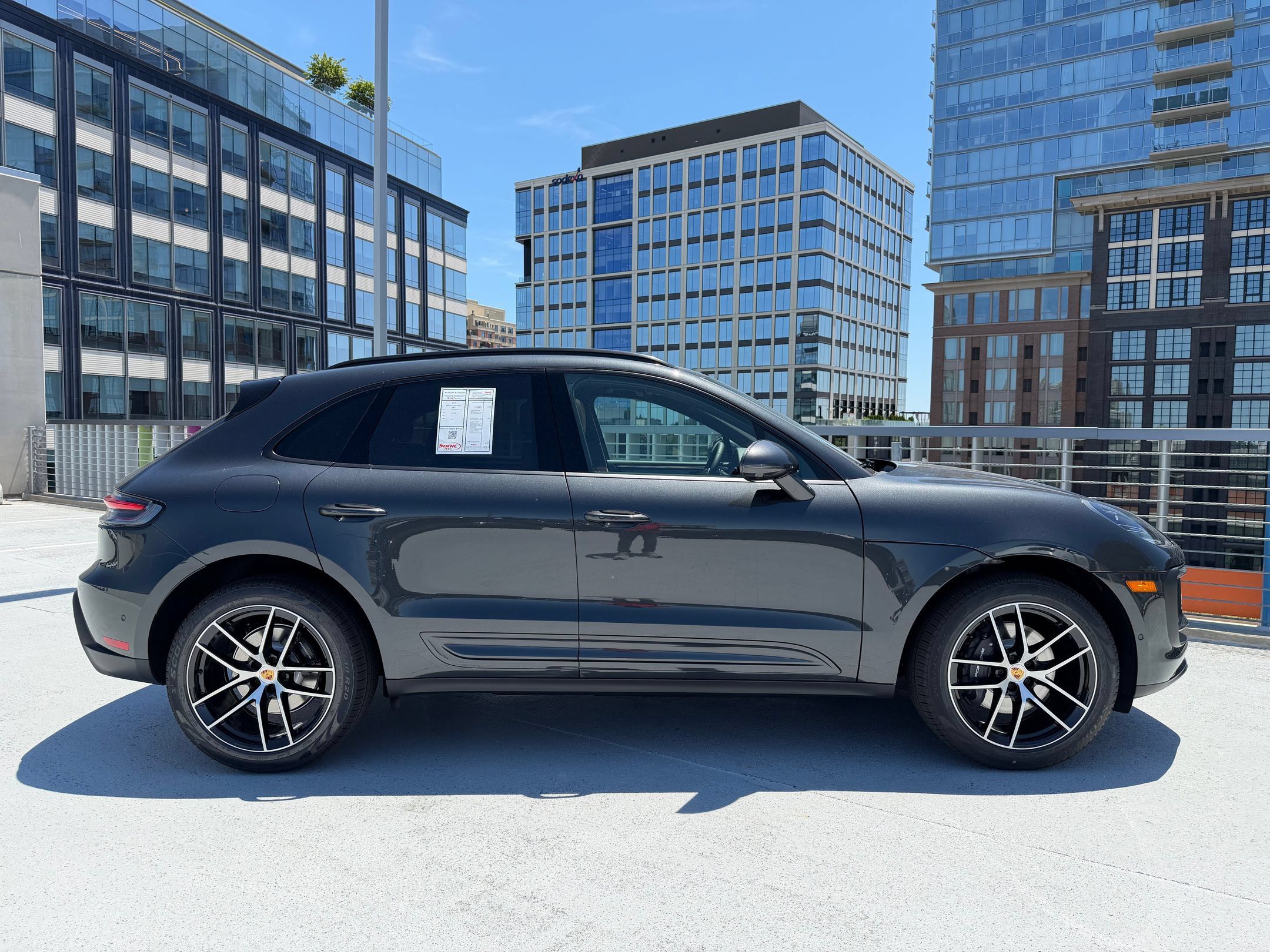 Used 2026 Porsche Macan AWD/4WD image 8