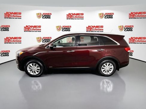 Used 2017 Kia Sorento AWD image 13