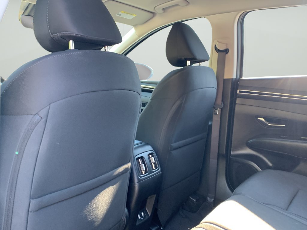 Certified 2022 Hyundai Tucson SEL AWD/4WD image 17