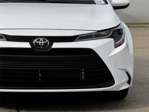 Certified 2026 Toyota Corolla LE image 4