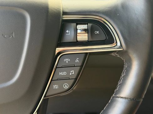 Used 2024 Lincoln Navigator Black Label AWD/4WD image 33