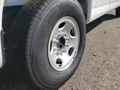 New 2025 Chevrolet Express 2500 w/ Driver Convenience Package image 4