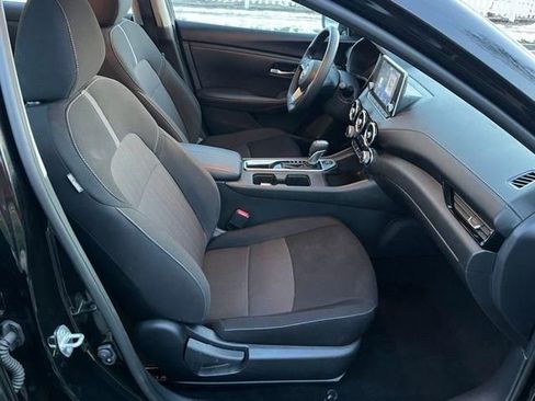 Used 2025 Nissan Sentra SV FWD image 19