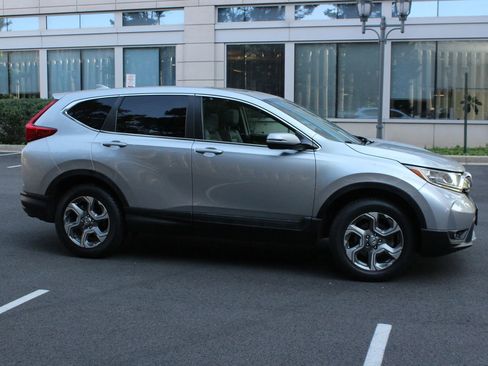 Used 2017 Honda CR-V EX-L image 2