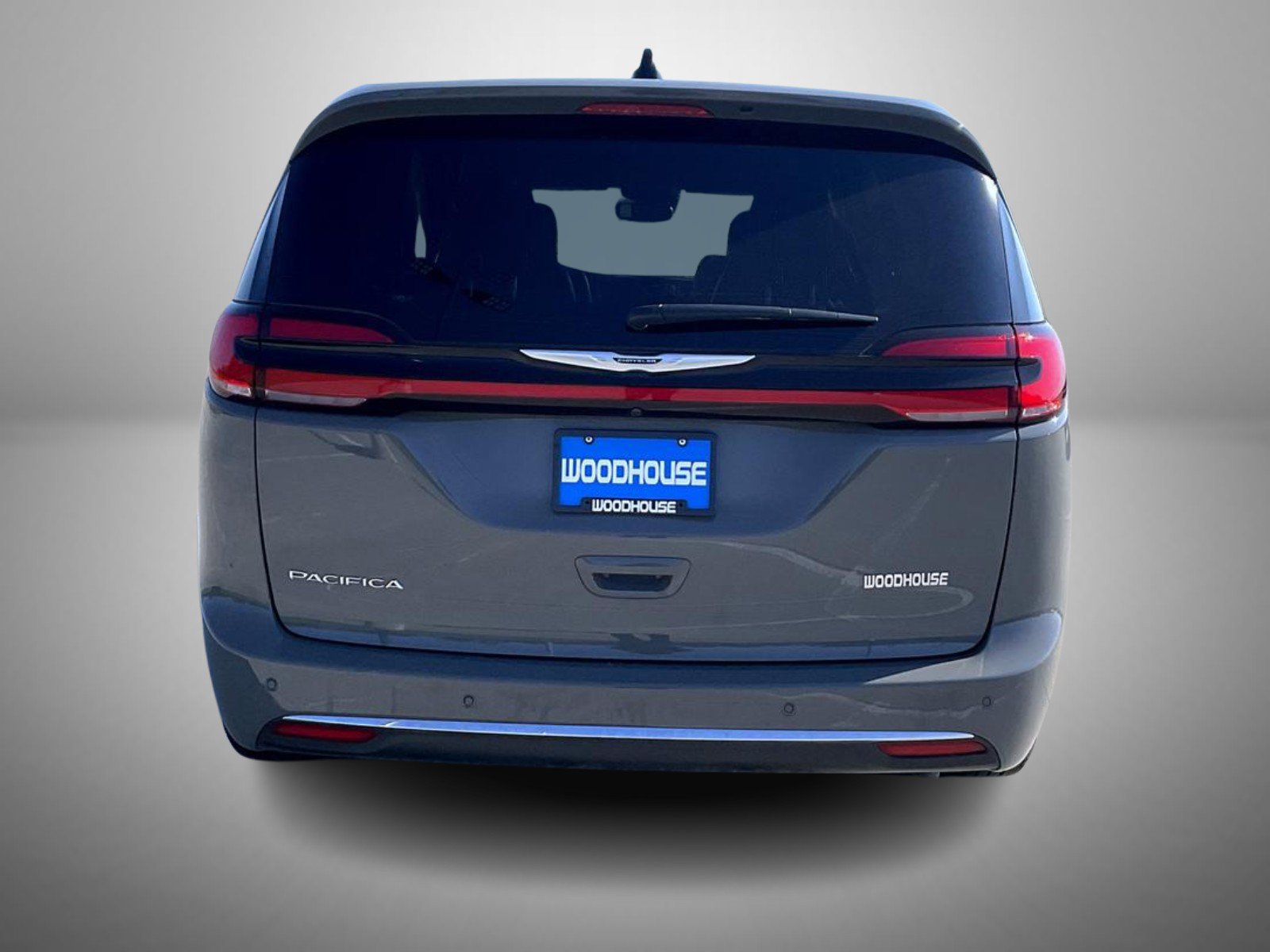 Used 2025 Chrysler Pacifica Select FWD image 6