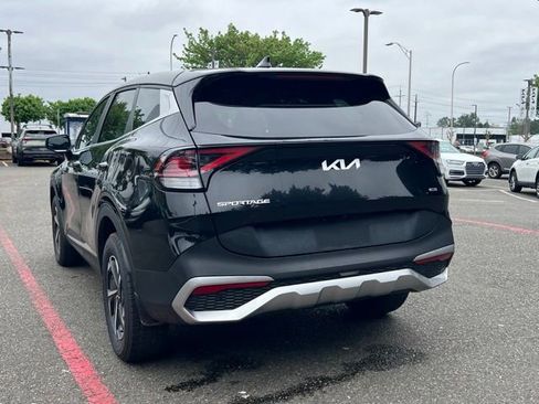 Used 2023 Kia Sportage LX AWD/4WD image 7