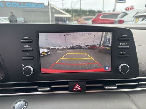 Used 2023 Hyundai Elantra SEL w/ Cargo Package image 25