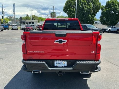 Used 2024 Chevrolet Silverado 1500 LT Trail Boss w/ LT Trail Boss Premium Package AWD/4WD image 5