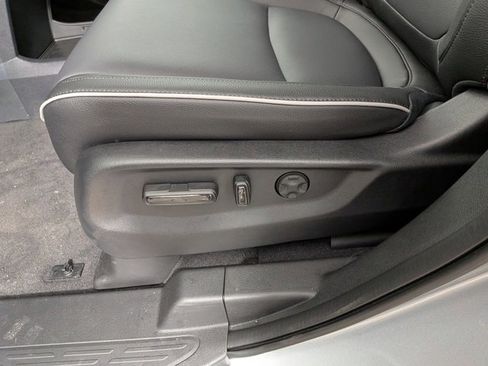 New 2026 Honda Odyssey Touring image 17