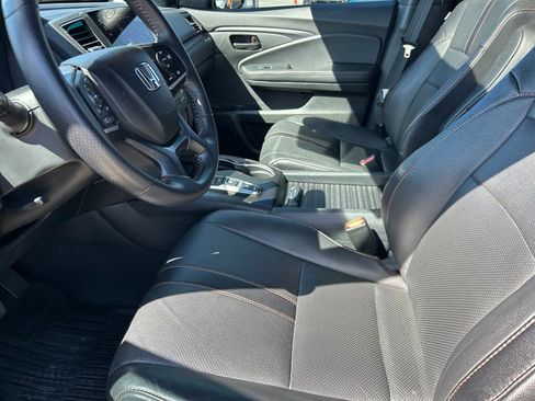 Used 2023 Honda Passport TrailSport image 11