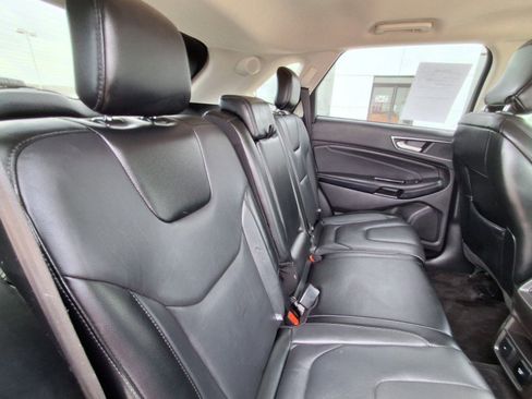Used 2017 Ford Edge Titanium w/ Technology Package image 14