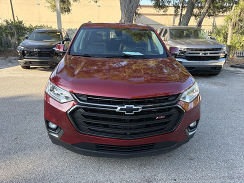 Used 2019 Chevrolet Traverse RS FWD image 2