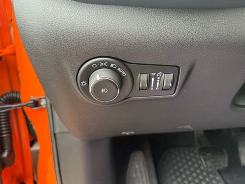 New 2026 Jeep Compass Latitude AWD/4WD image 17