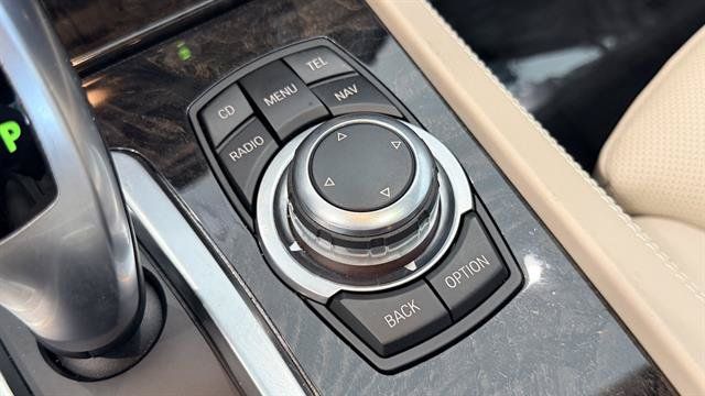 Used 2012 BMW 750i RWD image 68