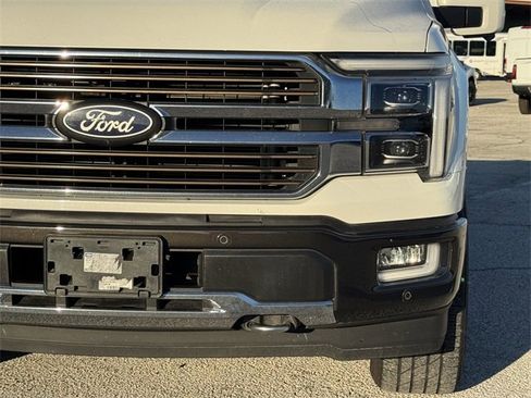 Used 2024 Ford F150 King Ranch w/ FX4 Off-Road Package image 9