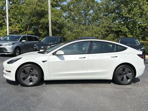 Used 2023 Tesla Model 3 Standard Range RWD image 2