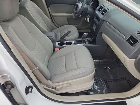 Used 2010 Ford Fusion SE image 28