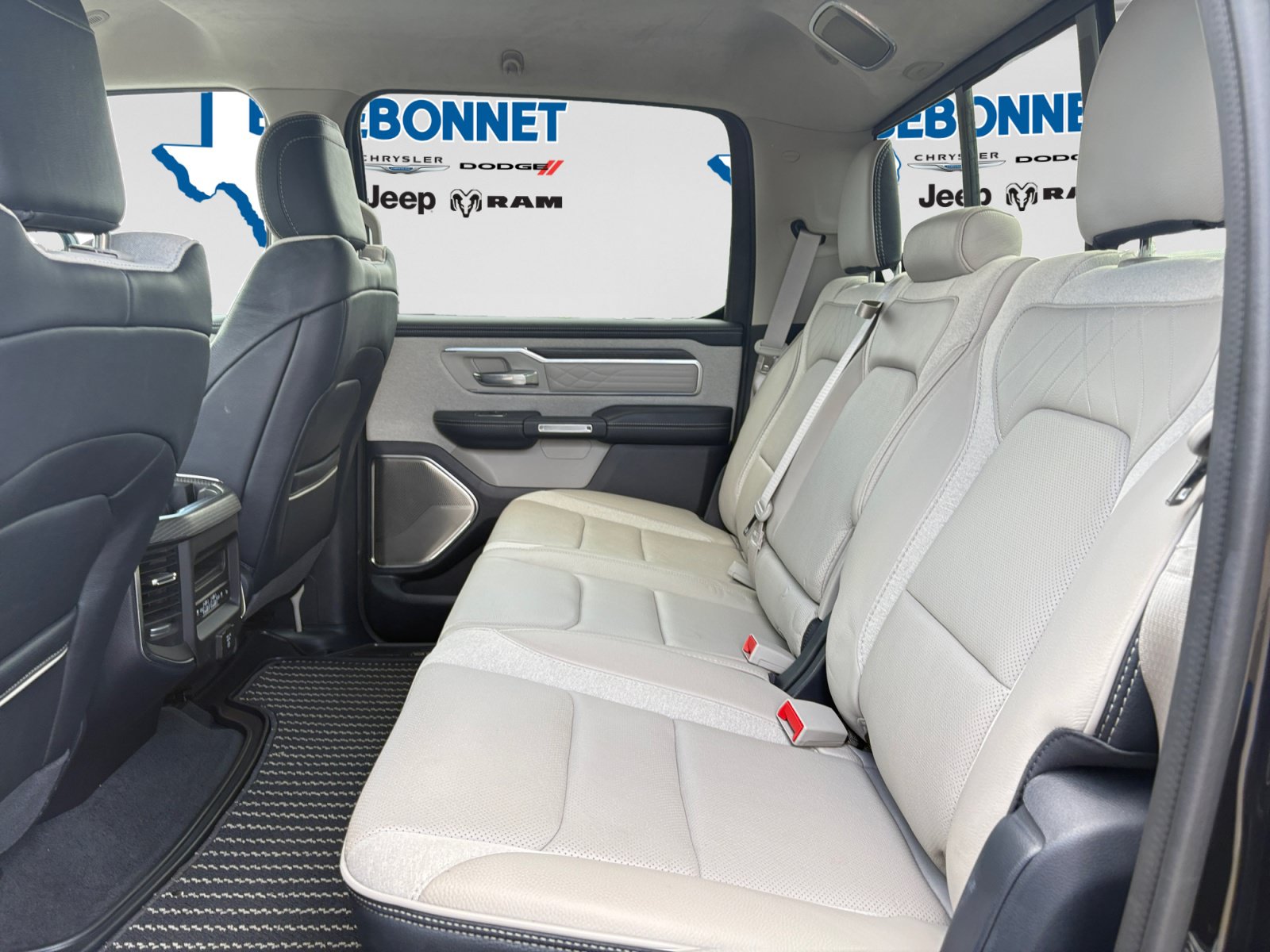 Used 2024 RAM 1500 Limited AWD/4WD image 22