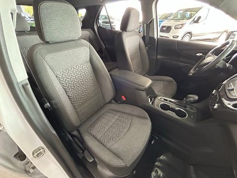 Used 2022 Chevrolet Equinox LT image 35