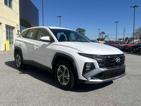 New 2026 Hyundai Tucson Blue SE image 2