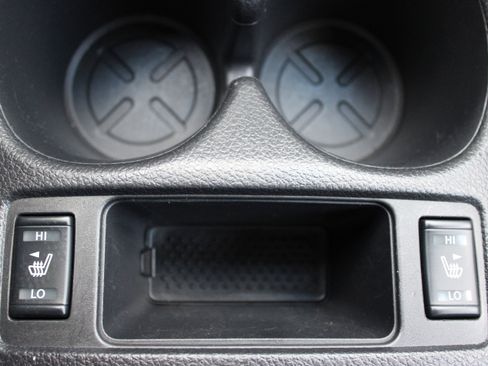 Used 2019 Nissan Rogue SL w/ Premium Package image 19