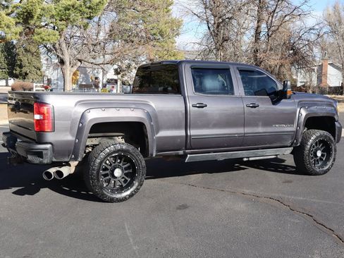 Used 2016 GMC Sierra 2500 Denali w/ Duramax Plus Package image 4