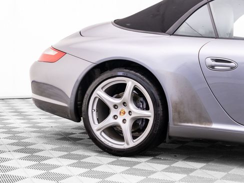 Used 2006 Porsche 911 Carrera RWD image 25