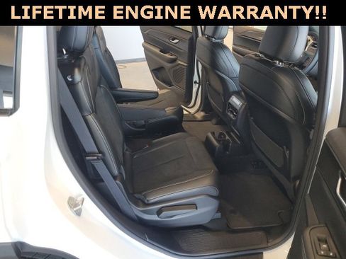 New 2025 Jeep Grand Cherokee L Altitude image 38