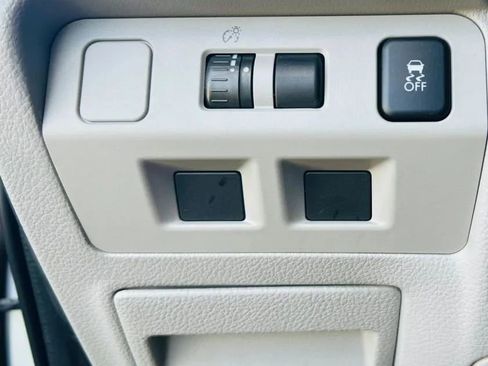 Used 2015 Subaru Forester 2.5i Premium AWD/4WD image 19