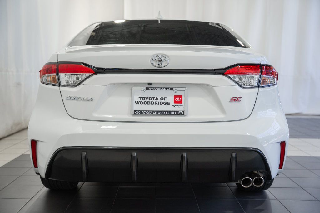 Used 2025 Toyota Corolla SE FWD image 5