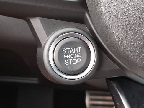 Used 2025 Alfa Romeo Giulia AWD w/ Driving Assist Package image 25