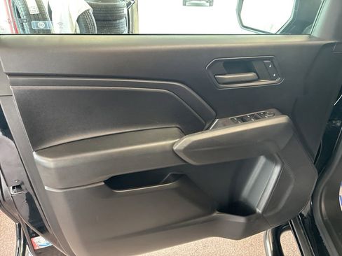 Used 2023 Chevrolet Colorado Trail Boss w/ Advanced Trailering Package AWD/4WD image 6