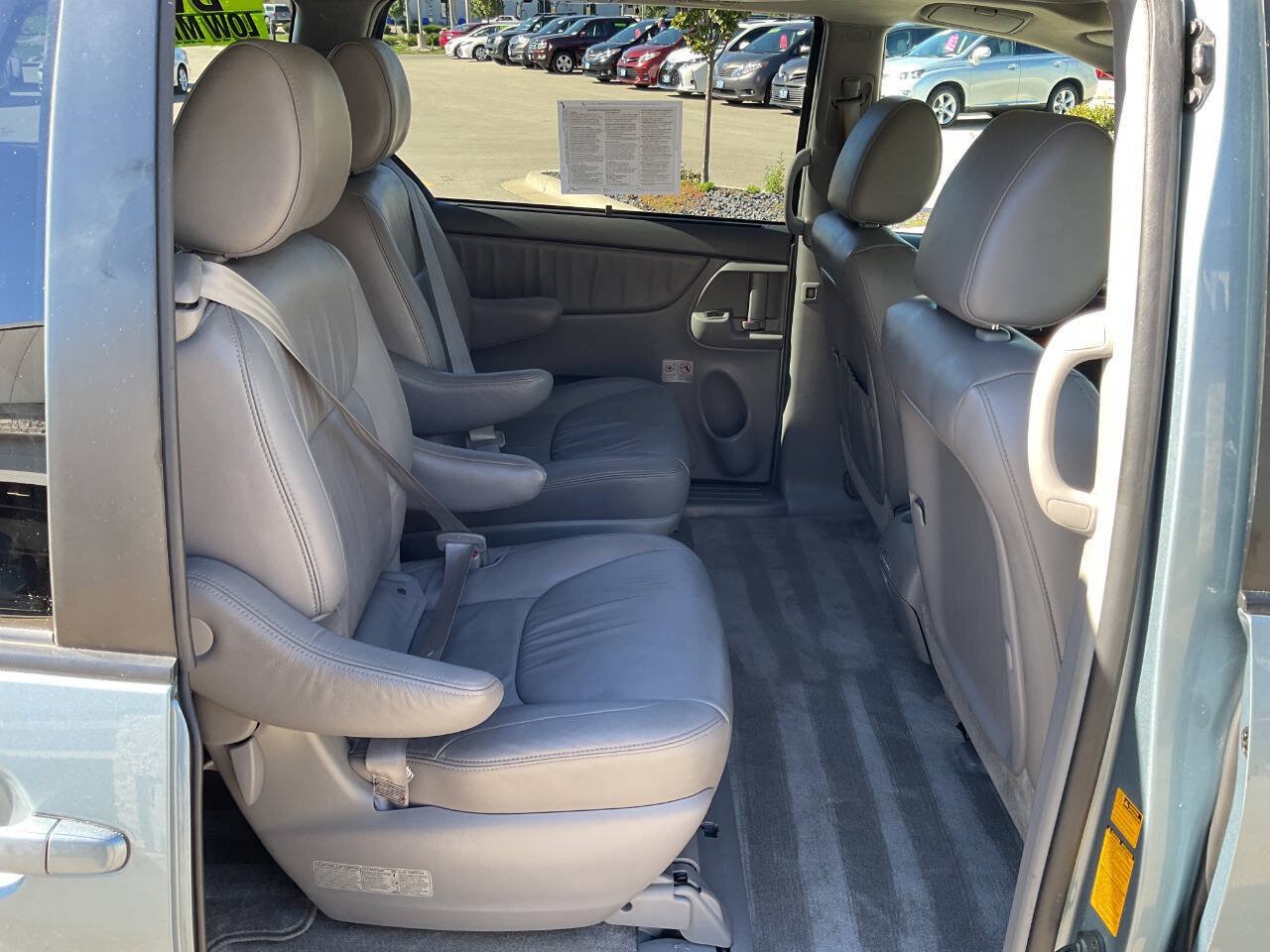 Used 2010 Toyota Sienna XLE w/ Towing Prep Pkg FWD image 38