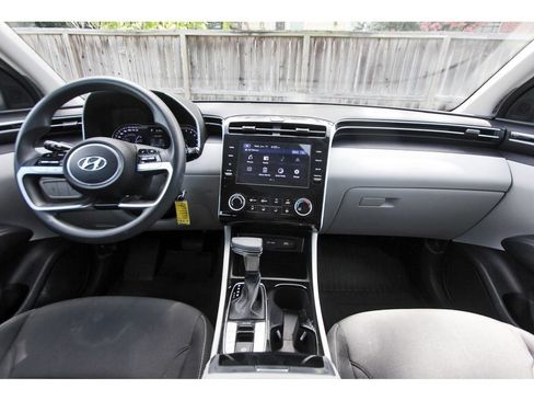 Used 2023 Hyundai Tucson SE FWD image 10