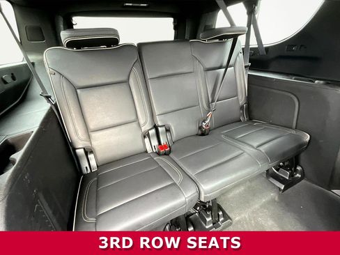 Used 2023 Chevrolet Suburban Premier AWD/4WD image 25