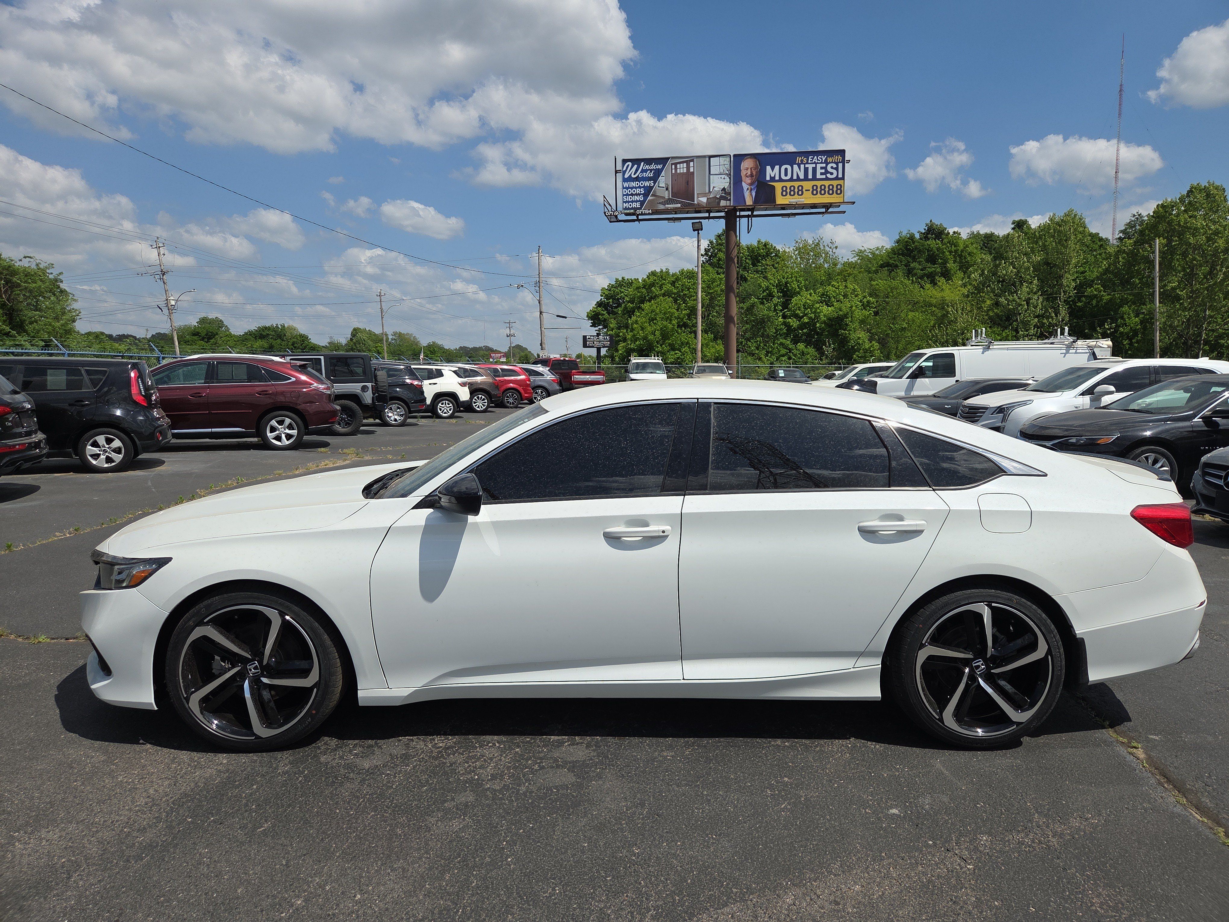 Used 2022 Honda Accord Sport image 2
