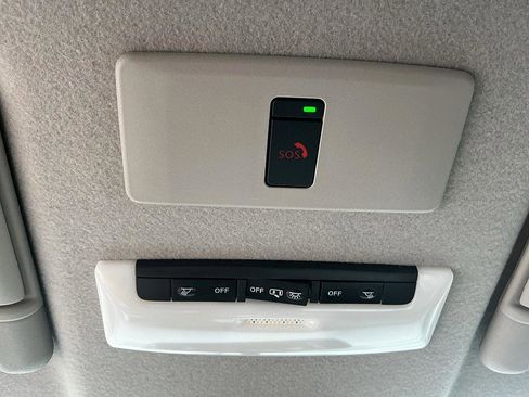 Certified 2024 Nissan Kicks SR w/ SR Premium Package image 22