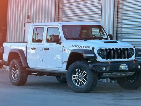 New 2026 Jeep Gladiator Mojave w/ Safety Group image 2