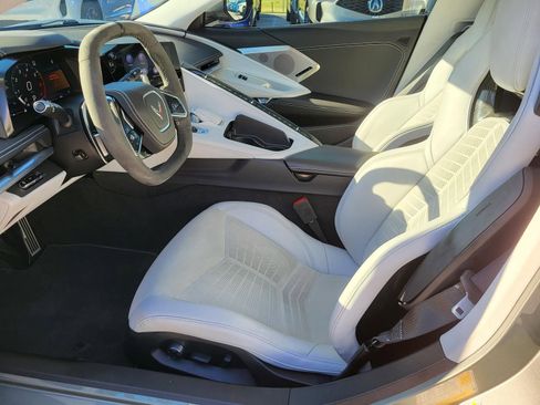 Used 2022 Chevrolet Corvette Stingray Premium Cpe w/ Z51 Performance Package image 12