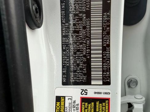 Used 2018 Toyota Camry XLE image 31