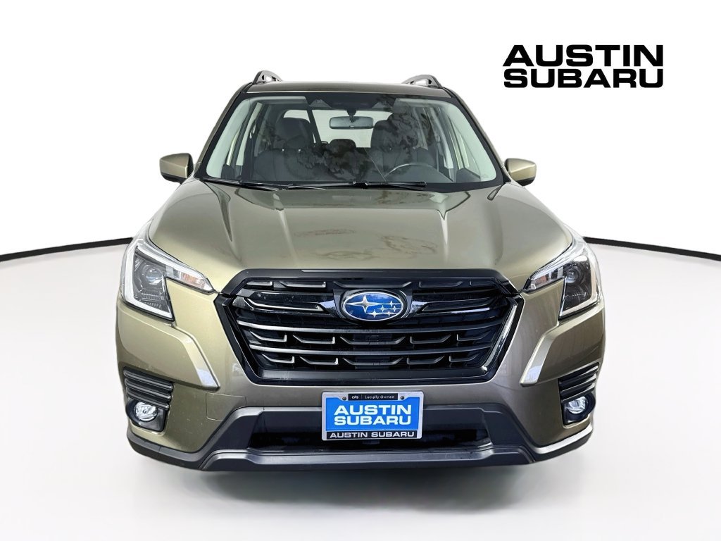 Used 2024 Subaru Forester Premium AWD/4WD image 3