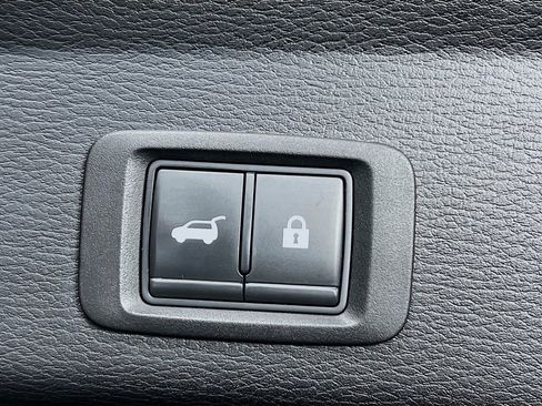 Used 2022 Mitsubishi Outlander SE AWD/4WD image 29