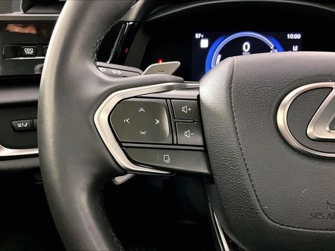 Used 2023 Lexus RZ 450e Premium image 23