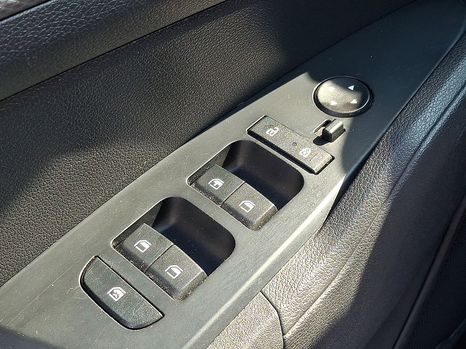 Used 2024 Kia Sportage LX FWD image 25