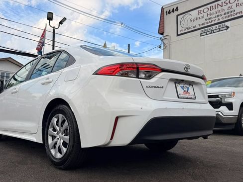 Used 2023 Toyota Corolla LE FWD image 8