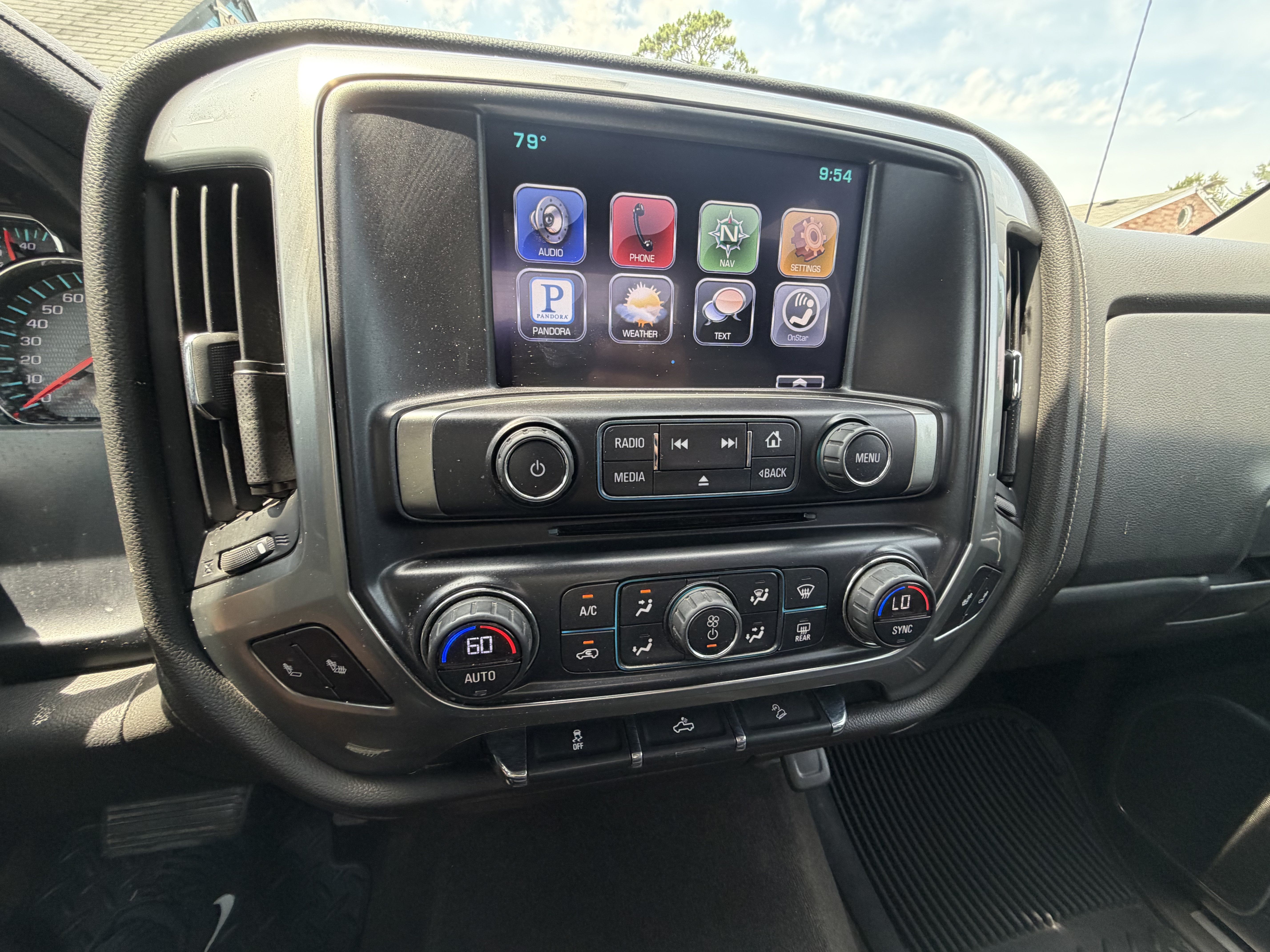 Used 2015 Chevrolet Silverado 2500 LTZ w/ Z71 Package, Off-Road AWD/4WD image 23