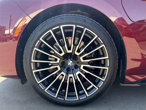 New 2025 BMW 750e xDrive image 15